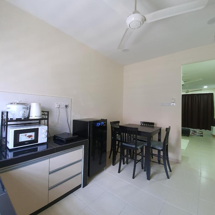 Homestay By Naf Kuantan Ngoại thất bức ảnh